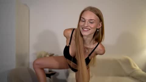 Snapshot of ssscarlett chatting on October 30, 2025, 6:41 pm Scarlett online show from October 30, 2025, 6:41 pm