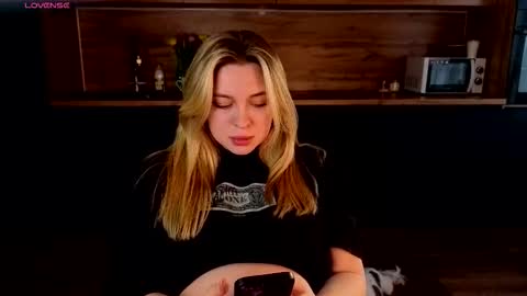 Kate online show from March 10, 2026, 2:11 pm