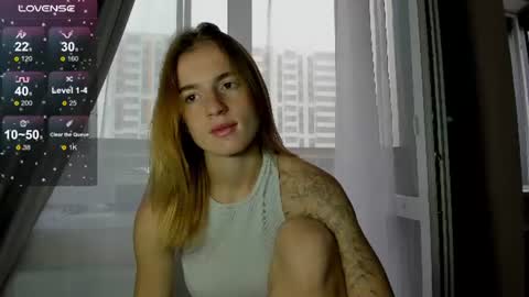 Snapshot of stacey_brow chatting on July 27, 2026, 1:12 am stacey online show from July 27, 2026, 1:12 am
