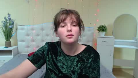 Snapshot of staceylex chatting on February 4, 2025, 12:44 pm Stacey online show from February 4, 2025, 12:44 pm