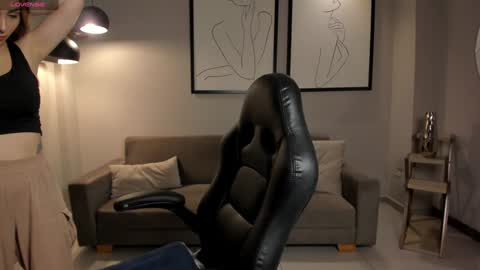 Stacy Woods online show from December 24, 2024, 10:55 am