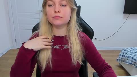 Snapshot of stacy_miraclee chatting on February 7, 2025, 9:58 am Stacy online show from February 7, 2025, 9:58 am