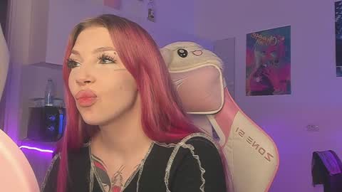 Snapshot of stacy_quinst chatting on January 22, 2025, 9:43 pm Stacy online show from January 22, 2025, 9:43 pm