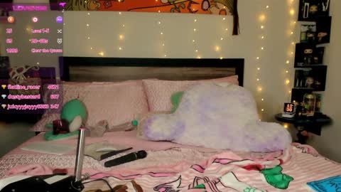 StacyCakes online show from February 8, 2025, 9:24 am