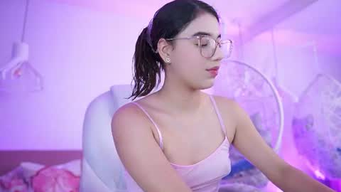 Snapshot of stacycooper_ chatting on June 17, 2026, 7:04 pm stacycooper_ online show from June 17, 2026, 7:04 pm