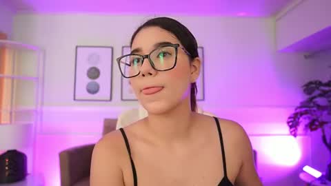 Snapshot of stacycooper_ chatting on July 6, 2026, 7:05 pm stacycooper_ online show from July 6, 2026, 7:05 pm