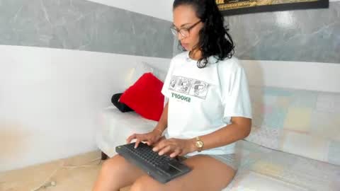 Snapshot of stacyfoxx_ chatting on July 6, 2026, 9:17 pm stacy fox online show from July 6, 2026, 9:17 pm