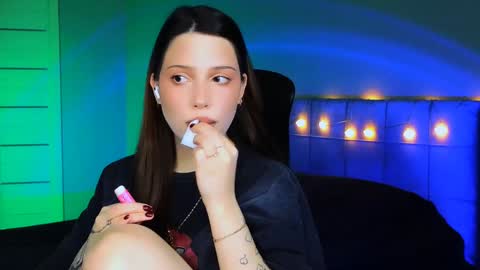 Snapshot of stacygonzales_ chatting on December 13, 2024, 6:31 am Bye bye dear See you on December 3st online show from December 13, 2024, 6:31 am