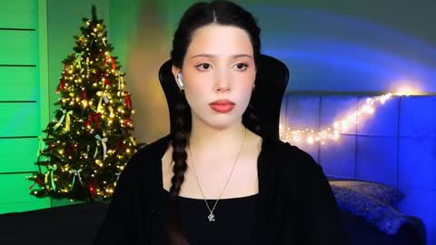 Snapshot of stacygonzales_ chatting on January 4, 2025, 9:10 am Bye bye dear See you on December 3st online show from January 4, 2025, 9:10 am