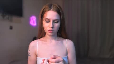 stacyloveforu online show from September 17, 2025, 10:55 pm