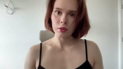 Snapshot of stacyluxxe chatting on June 23, 2026, 12:58 pm Stacy online show from June 23, 2026, 12:58 pm