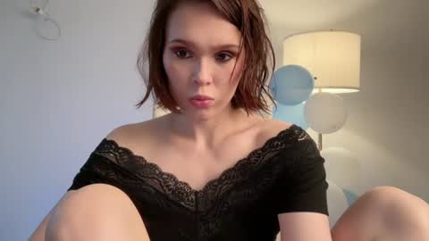 Snapshot of stacyluxxe chatting on July 27, 2026, 4:36 pm Stacy online show from July 27, 2026, 4:36 pm