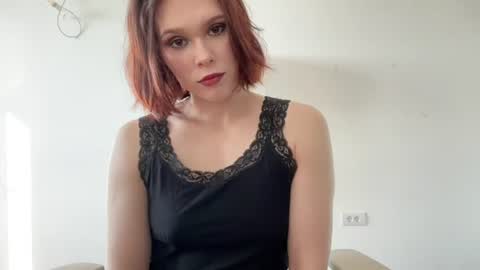 Snapshot of stacyluxxe chatting on July 28, 2026, 3:21 pm Stacy online show from July 28, 2026, 3:21 pm