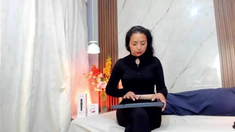 Angel Rivera online show from May 6, 2026, 11:59 am