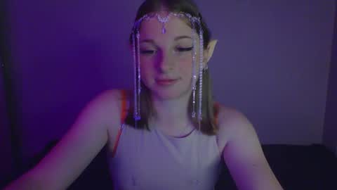 Snapshot of star_girlish chatting on October 13, 2025, 5:57 pm star_girlish online show from October 13, 2025, 5:57 pm