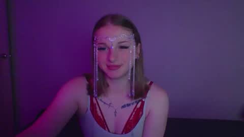 Snapshot of star_girlish chatting on October 14, 2025, 6:31 pm star_girlish online show from October 14, 2025, 6:31 pm