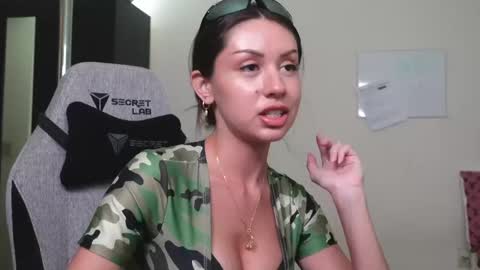 Snapshot of stardust_seiya chatting on October 11, 2025, 7:18 am stardust_seiya online show from October 11, 2025, 7:18 am