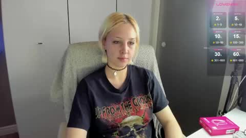 Kate online show from April 28, 2026, 8:58 pm