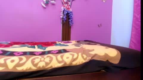 alejandra online show from July 3, 2026, 7:53 pm