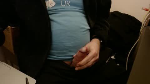 stargazer1069 online show from April 21, 2026, 12:44 pm