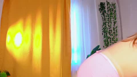 Nina online show from June 27, 2026, 2:38 am