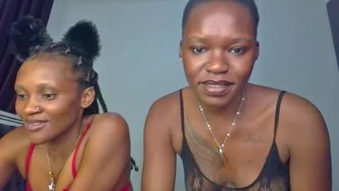 starlight_c online show from November 16, 2025, 9:42 pm