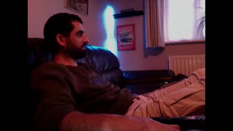 Starpizzle online show from May 3, 2026, 7:31 pm