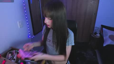 Star Aura online show from September 11, 2025, 2:28 pm