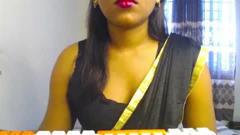 StarryWhispers online show from June 26, 2026, 1:43 am