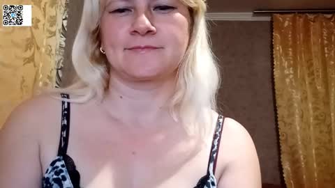 Snapshot of starvibe1010 chatting on May 31, 2026, 7:04 pm Helen online show from May 31, 2026, 7:04 pm