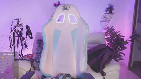 Snapshot of starwitch_ chatting on September 10, 2025, 12:27 pm Yoko online show from September 10, 2025, 12:27 pm