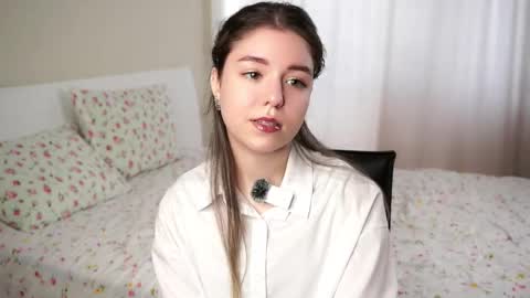 Snapshot of stateproject chatting on March 5, 2026, 9:38 am Katrina online show from March 5, 2026, 9:38 am