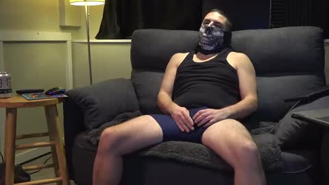 Snapshot of stayin_hard chatting on November 22, 2025, 11:37 pm stayin hard online show from November 22, 2025, 11:37 pm