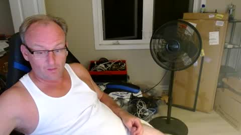 Snapshot of steakman007 chatting on July 21, 2026, 2:58 am Steakman online show from July 21, 2026, 2:58 am