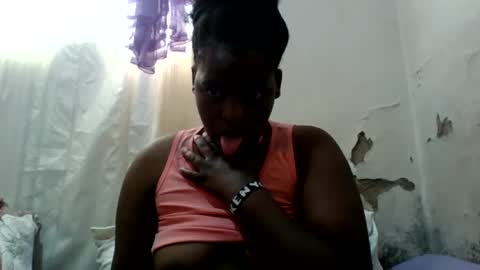 Snapshot of steamy_gal chatting on August 2, 2026, 6:12 am steamy_gal online show from August 2, 2026, 6:12 am