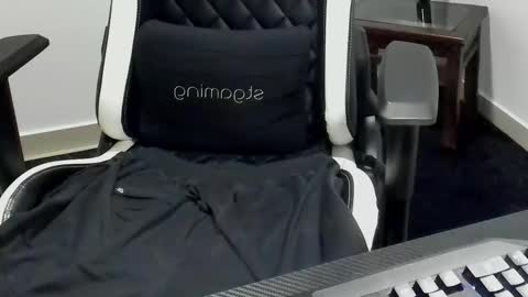 Snapshot of stebankechimba chatting on October 14, 2025, 11:05 pm Stebankechimba online show from October 14, 2025, 11:05 pm