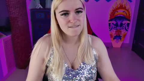 stef_nicks online show from November 7, 2025, 9:09 am