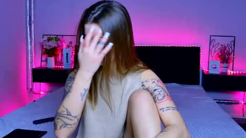 Snapshot of stefaevans chatting on December 18, 2025, 5:24 am Stefa online show from December 18, 2025, 5:24 am