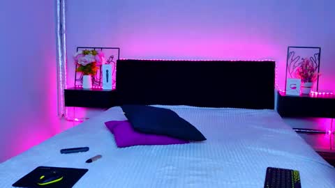 Snapshot of stefaevans chatting on December 21, 2025, 1:46 am Stefa online show from December 21, 2025, 1:46 am