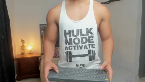 Snapshot of stefan_leenox chatting on June 5, 2026, 5:47 am stefan_leenox online show from June 5, 2026, 5:47 am