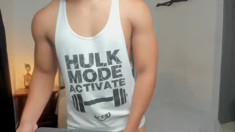 Snapshot of stefan_leenox chatting on June 5, 2026, 6:52 am stefan_leenox online show from June 5, 2026, 6:52 am