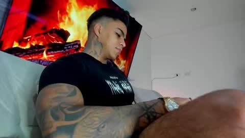 Snapshot of stefan_macallan chatting on November 11, 2025, 11:38 pm Macallan online show from November 11, 2025, 11:38 pm