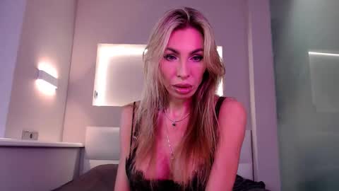 stefanie_eclipse online show from February 1, 2026, 9:41 am