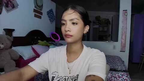 Snapshot of stefanny_pllus chatting on September 20, 2025, 12:33 am Im MiaIts my first day here online show from September 20, 2025, 12:33 am