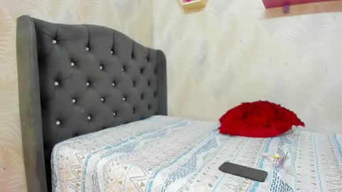 STEFANNY online show from March 8, 2026, 7:39 pm