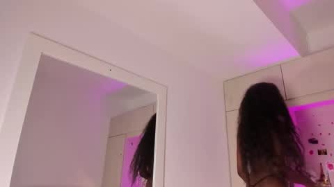 Snapshot of stefannyevans_ chatting on November 20, 2025, 1:00 pm stefannyevans_ online show from November 20, 2025, 1:00 pm