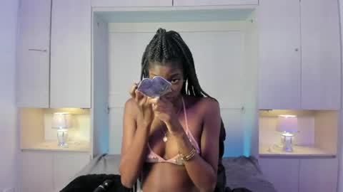 Snapshot of stefannyevans_ chatting on June 4, 2026, 12:00 pm stefannyevans_ online show from June 4, 2026, 12:00 pm