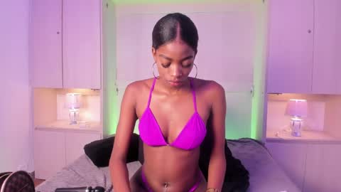 Snapshot of stefannyevans_ chatting on June 6, 2026, 12:43 pm stefannyevans_ online show from June 6, 2026, 12:43 pm