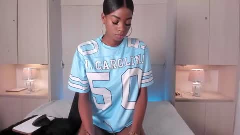 Snapshot of stefannyevans_ chatting on June 16, 2026, 2:09 pm stefannyevans_ online show from June 16, 2026, 2:09 pm