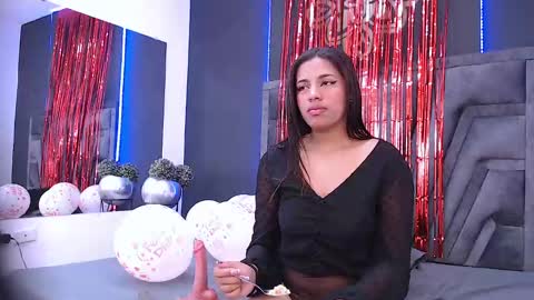 Snapshot of stefany_bro chatting on February 13, 2025, 11:50 am Stefany Brown online show from February 13, 2025, 11:50 am